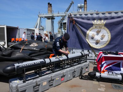 British Navy prepares for demining of the Strait of Hormuz during international maritime operation