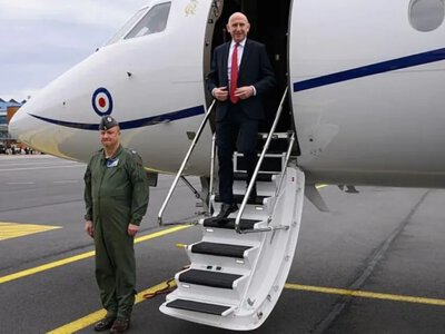 Russia jammed the GPS of a British RAF aircraft with the Defense Secretary on board