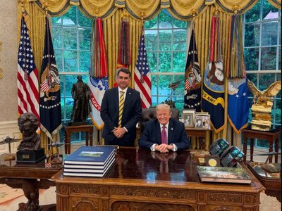 Trump met with Brazilian presidential candidate Flávio Bolsonaro at the White House