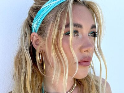 Florence Pugh's Turquoise Eyeliner Is 
