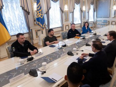 Zelenskyi discusses stronger air defenses and Ukraine support with US congressmen