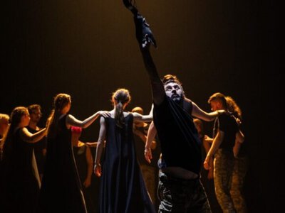 Veterans’ Theater performs modernized Eneida during National Barrier-Free Week in Kyiv