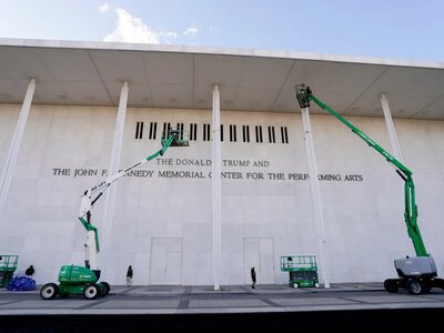 Trump ready to transfer Kennedy Center to Congress after court defeat
