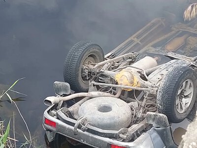 In the Mykolaiv region, an SUV plunged from a bridge into the water; children are among the injured