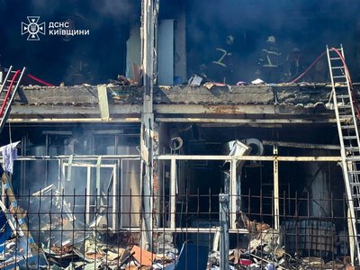 Russian strike on a food enterprise in the Kyiv region has claimed the lives of 4 people