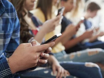 Georgia introduces ban on mobile phones in schools during classes