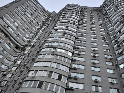 An 11-year-old girl died in Odesa after jumping from the roof of a 17-story building – police