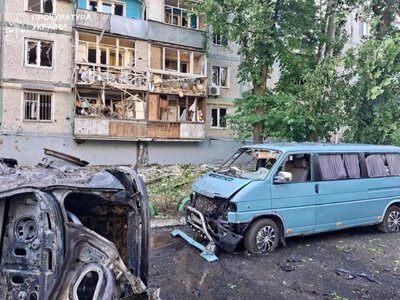 Two young children among those injured in Russian attack on Zaporizhzhia; locomotive destroyed