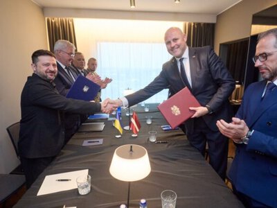 United to win: Zelenskyi and Latvia’s new PM sign Drone Deal in Tallinn