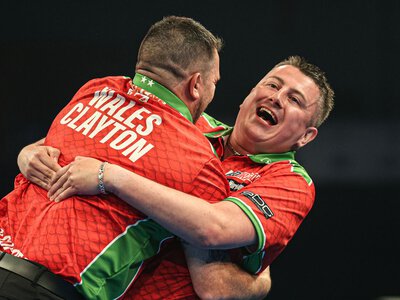 World Cup of Darts: Wales' Jonny Clayton and Nick Kenny get off to winning ways as Germany, Ireland also win