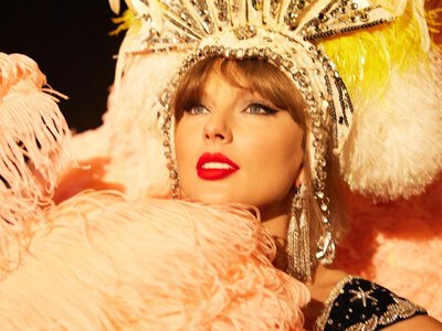 Taylor Swift becomes the youngest woman in the Songwriters Hall of Fame
