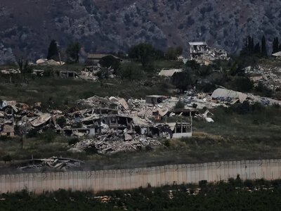Hezbollah announced the possible inclusion of Lebanon in the agreement between Iran and the US