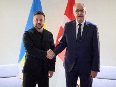 Zelenskyi meets Swiss president in Geneva to discuss Russian attacks and strengthening Ukraine's air defenses