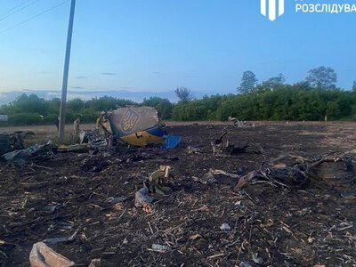 Two Ukrainian military pilots killed in Su-24M crash in Khmelnytskyi region