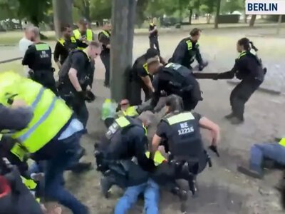Participants of the Polish Border Protection Movement detained in Berlin
