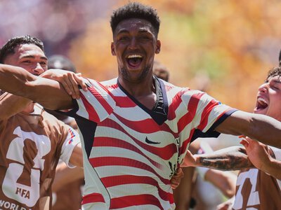 World Cup 2026: USA 2-0 Australia - Alex Freeman goal helps co-hosts secure place in knockout stages