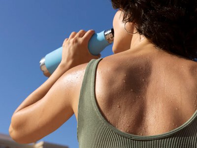 How to protect yourself from sunstroke - doctor's advice for hot days