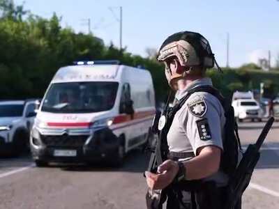 The first minutes after the KAB strike on Zaporizhzhia were captured on patrol officers' body cameras