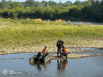 In Zakarpattia region, a 10-year-old boy who was swept away by the Tisza River's current has been searched for the second day