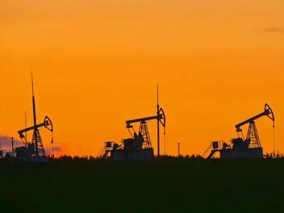 The US Treasury issued a 60-day license for the extraction and sale of Iranian oil