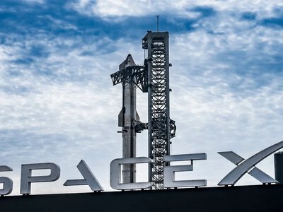 SpaceX shares fluctuate near the $2 trillion mark after a three-day rout