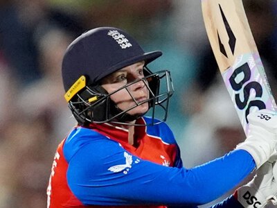 ICC Women's T20 World Cup: Charlie Dean hails '360 player' Danni Wyatt-Hodge as imperious England remain unbeaten at The Oval