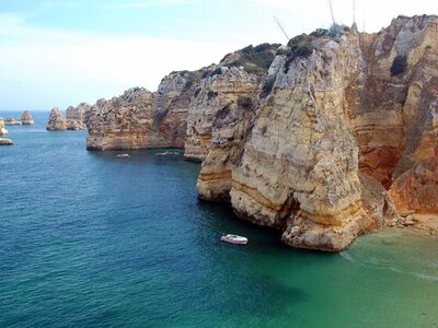Earthquake of magnitude 4.1 occurred in a tourist region of Portugal – Reuters