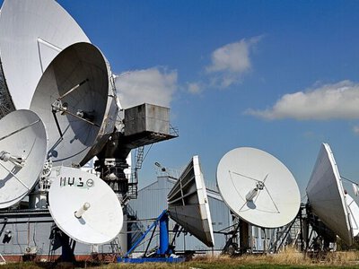 Zelenskyi: Ukrainian drones again strike Russia's Dubna satellite communications center