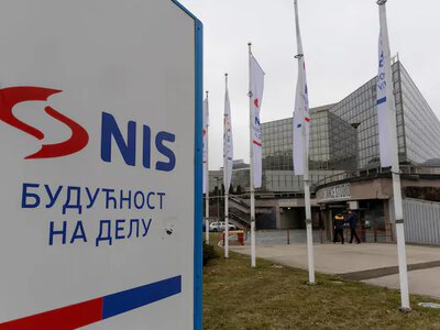 The US postponed sanctions against the Serbian oil company NIS, whose controlling stake belongs to the Russian Federation