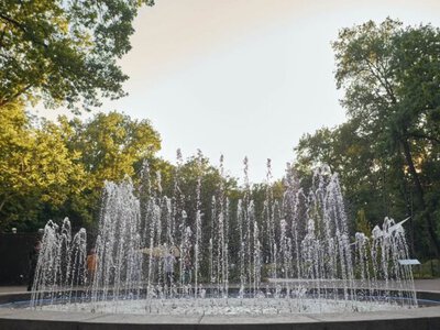 Rebuilding Ukraine: Kyiv restores 1958 historic fountain near VDNH Therapeutic Garden
