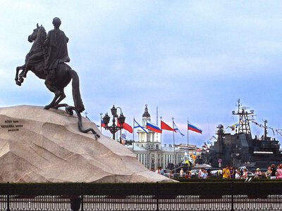 Russia cancels Navy Day parade for the second time due to threat of Ukrainian attacks - British intelligence