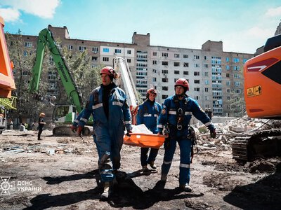 After the night attack by the Russian Federation, nine people may remain under the rubble of a building in Kyiv - SES