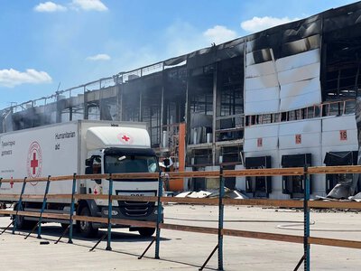 During the attack on Kyiv, a warehouse of the Ukrainian Red Cross with humanitarian aid was destroyed.