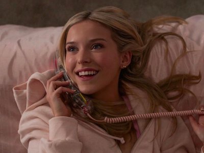 From Spray Tans to Square Tip Nails, How Lexi Minetree Transformed Into Elle Woods
