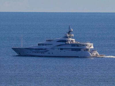 Putin's superyacht leaves the Baltic Sea under the protection of military ships due to the threat of Ukrainian drones – media