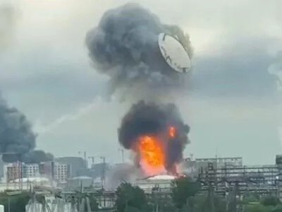 Ukrainian drones have struck Russian refineries nearly 200 times since the beginning of the year - FT