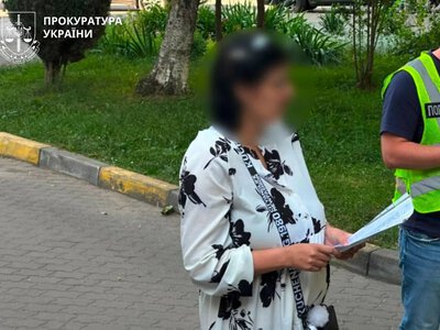 In the Prykarpattia region, a woman was detained for attempting to sell her newborn son for $20,000