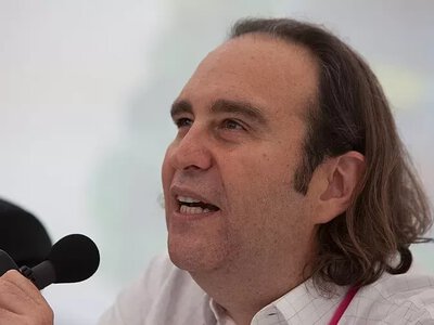French billionaire Xavier Niel became the largest shareholder of Vodafone, acquiring 16% of the company for £4.4 billion