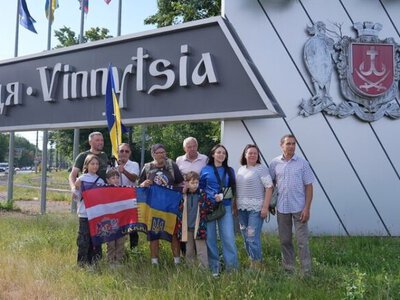 Solutions to win: 61-year-old volunteer walks from Latvia to Vinnytsia, raising nearly €10,000 for Ukraine's military