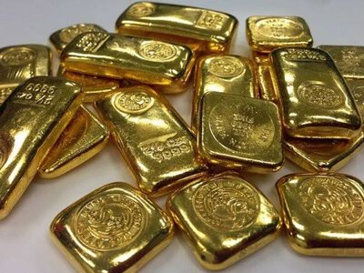 Gold prices fell below $4000 per ounce due to the escalation around the Strait of Hormuz