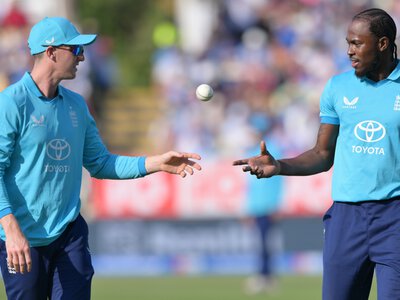 England must trial extra seamer ahead of World Cup after India expose 50-over flaws, says Stuart Broad