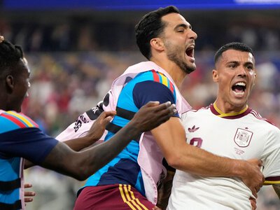 World Cup 2026: France 0-2 Spain - Mikel Oyarzabal and Pedro Porro strike as European champions reach final