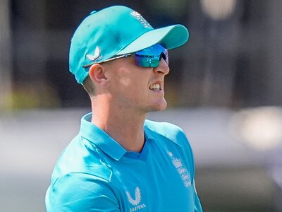 England must trial extra seamer ahead of World Cup after India expose 50-over flaws, says Stuart Broad