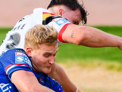 Bradford Bulls 12-26 Wakefield Trinity: Daryl Powell's side battle to victory and fifth straight Super League victory