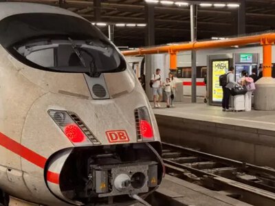Due to bad weather in Germany, a train crashed into a tree, roads and houses were flooded