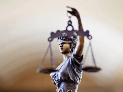 What violations can cost a lawyer the right to practice law?