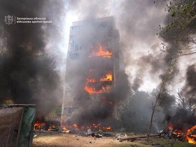 rf struck residential areas of Zaporizhzhia with KABs, there is a victim