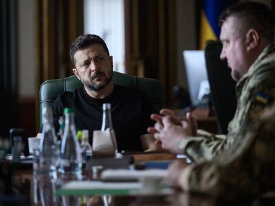 Zelenskyy held another series of meetings with corps commanders. They discussed front-line needs and the protection of border areas.