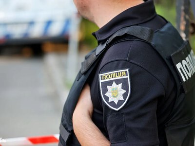 In Kharkiv, a man with a knife attacked a military enlistment office employee and a police officer