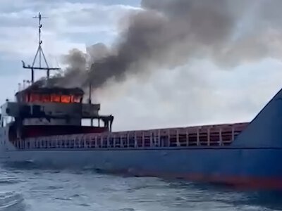 Attack of a Russian drone on a vessel under the flag of Palau - the maritime guard of the SBGS of Ukraine rescued eight crew members